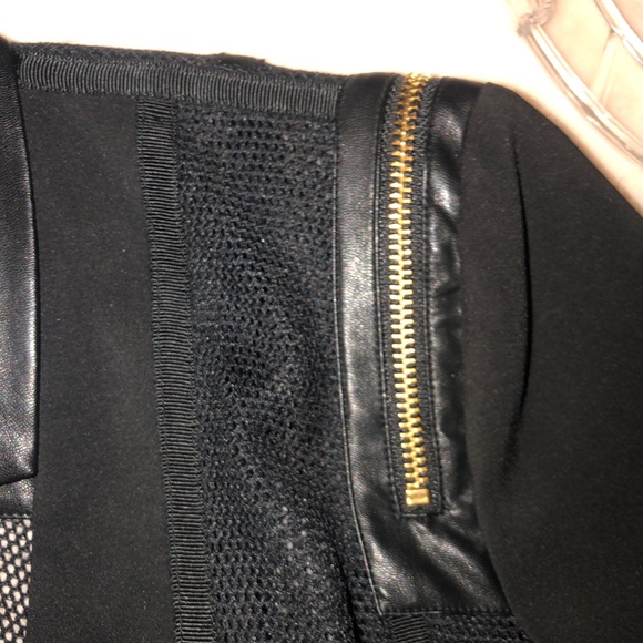 NWOT Black Crop Mesh Gold Zipper Button Blazer Size 4/6 - Picture 3 of 12